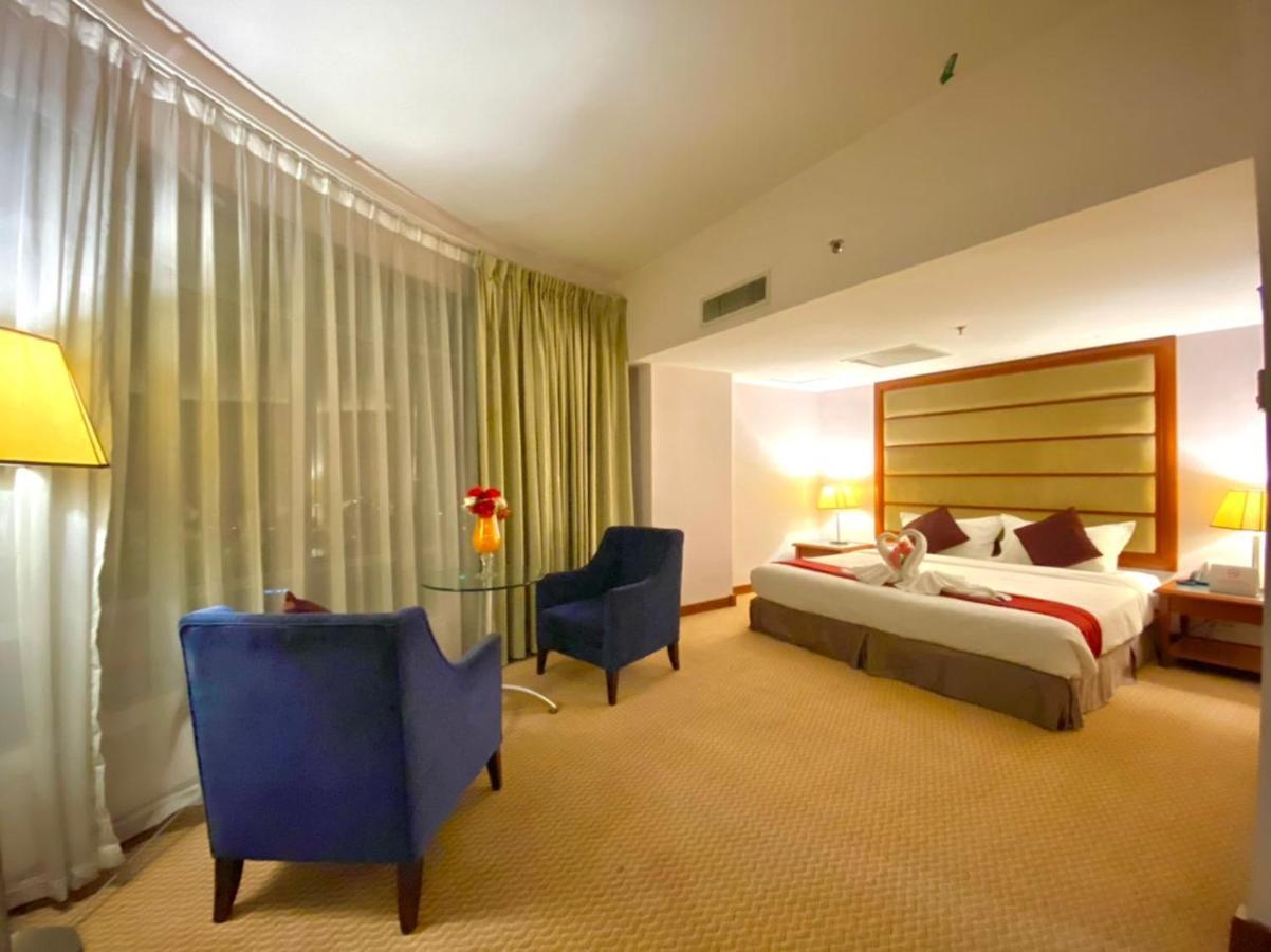 Oriental Crystal Hotel Kajang Zewnętrze zdjęcie